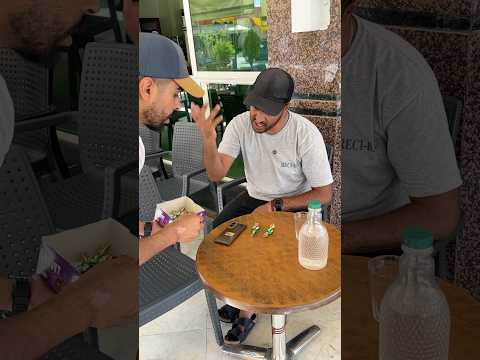 وأنا فرحان بال100 درهم   التلفون تهرسلي #funny