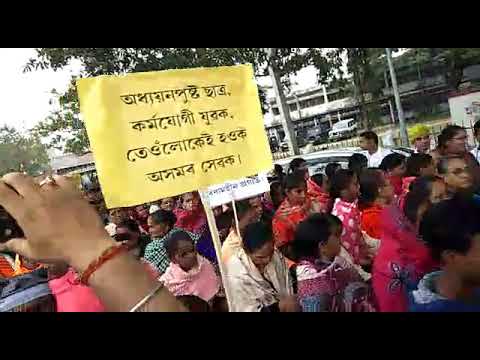प बंगाल में CAA का शांतिपूर्व समर्थन करते कार्यकर्ता, तथाकथित लोग देख लो शांतिपूर्ण की सही परिभाषा