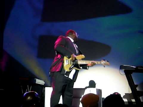 Brian McKnight's bass guitarist....hilarious