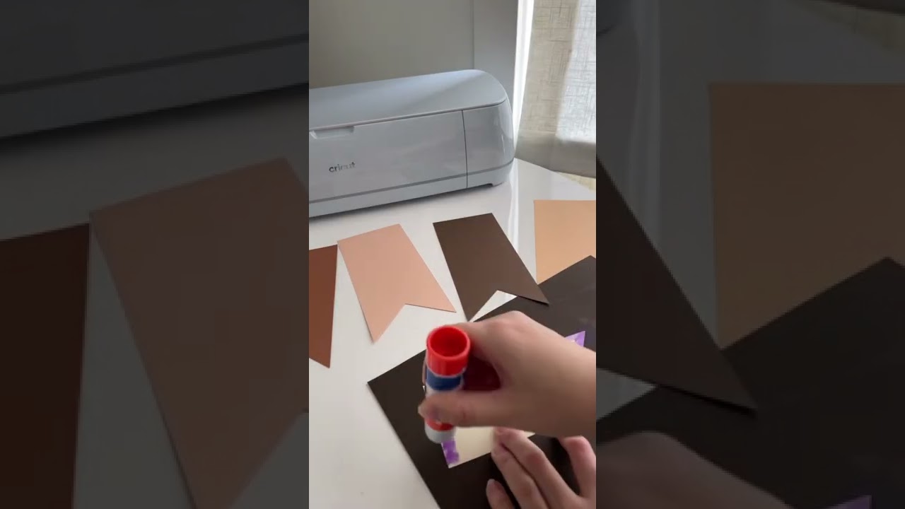 Make a Fall Paper Banner With Cricut