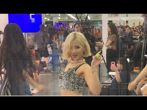 (G)I-DLE at Kcon Studio (190707)