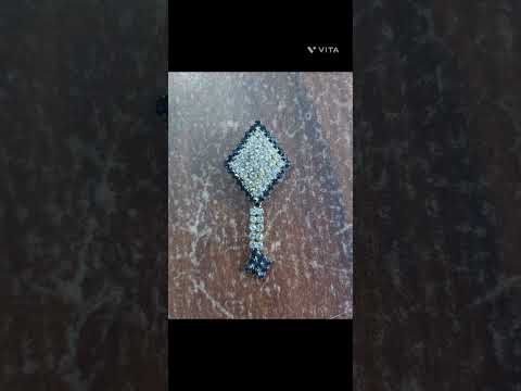 Unisex black flower brooch