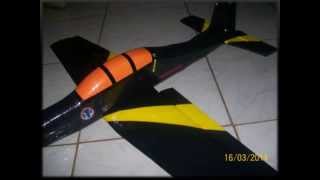 preview picture of video 'Aeromodelo tucano T-27 caseiro... (Januária MG)'