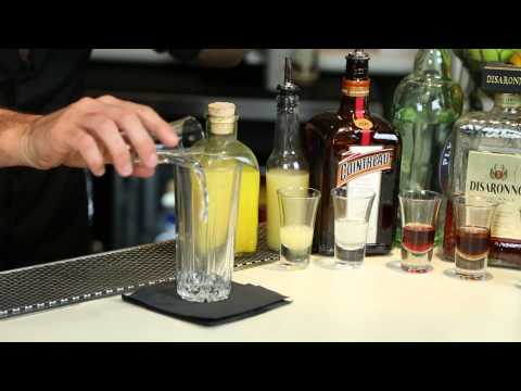 How to Make a Red Death With Sloe Gin : Drink Up!