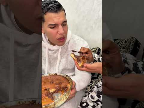 احذرو من هاد البيصارة ماشي الكعكة😂😂