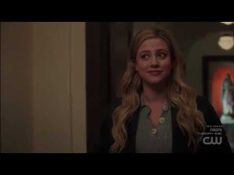 Riverdale 6x06 Jughead tells Tabitha that he lost hearing when Betty and Archie stop the Dr Trevour.