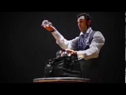 Kiki Vita - Contact Juggling Routine 2013