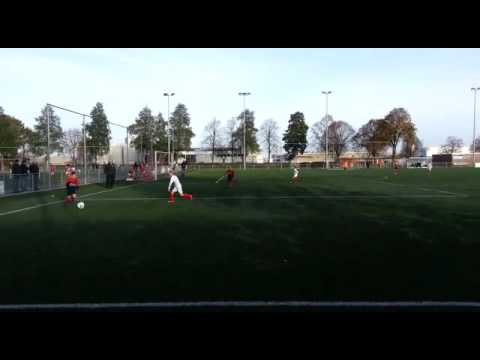Noah Unlandt - BSV Limburgia F1 tegen DVO F1 (14-11-2015)