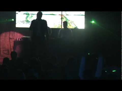 FlavyDeeJay feat. Devin - Rhythm for Love Live@Club Faraon 26 October 2010