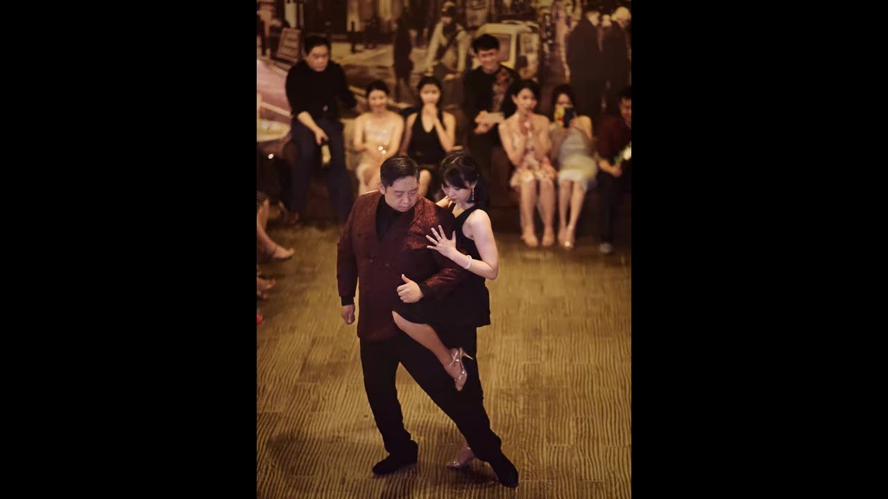 Tango Performance by Meng Wang and Miranda Xu in Shenzhen China Nov 2021 妖精王萌探戈表演