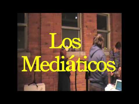 Behind Los Mediáticos