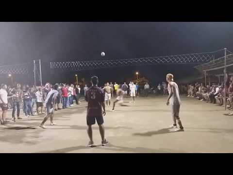 Espectacular primer quince entre El negro de Wassap junior vs el Mecanico