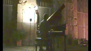 8 bar boogie blues - Fabio Di Cocco, piano solo.avi