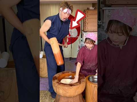 Что же кричат все эти люди ? 😃 #шортс