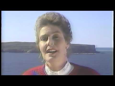 REMEMBERING HELEN REDDY - YOU AND ME AGAINST THE WORLD - VIDEO IN PICTURESQUE SETTING