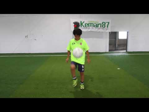 【動画】サッカーのリフティング練習方法は？ 小学生でもできる上達２大ポイントを紹介 | サカイク