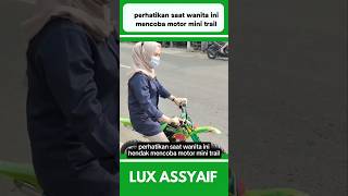 Download lagu WATCH THIS WOMAN TRYING A MINI TRAIL MOTORCYCLE #shorts mp3