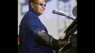 Elton John LIVE in Sweden 2003 - #3 Ballad of the Boy in the Red Shoes