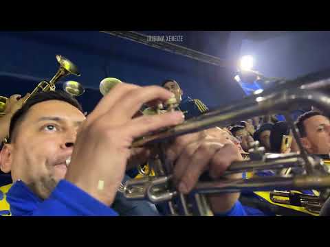 "Que con esta Hinchada hay que salir primero" Barra: La 12 &bull; Club: Boca Juniors