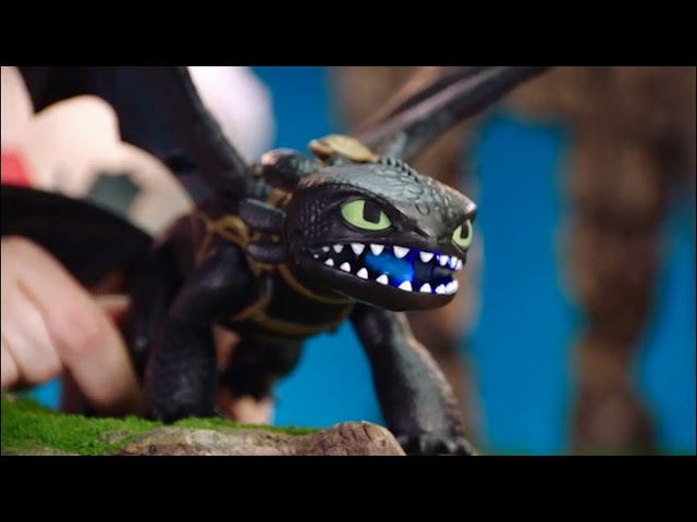 Vídeo relacionado con Dreamworks Dragons - Pack Figura Dragón y Vikingo: Desdentao y Hipo de Cómo Entrenar a Tu Dragón - Figuras de Acción Articuladas - 6074007 - Juguetes Niños 4 Años + - Regalo Niño 4 Años +
