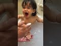 大好きなお風呂🛀足を洗う時くすぐったいけど大喜び😂 shorts funny kids