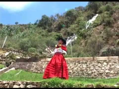 Chincheros  Plazapi Maria Ballòn Sierra-Sañayca
