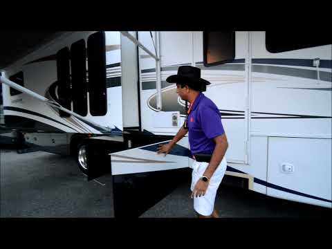 2008 Forest River Georgetown 372DS 1 owner low miles