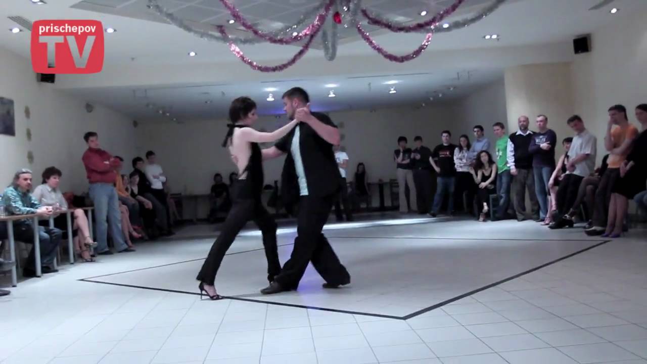 Vlad Chernyakov and Ksenia Chichaeva, Russia, Moscow, Milonga in rest."Le Cafe", 16.01.2010