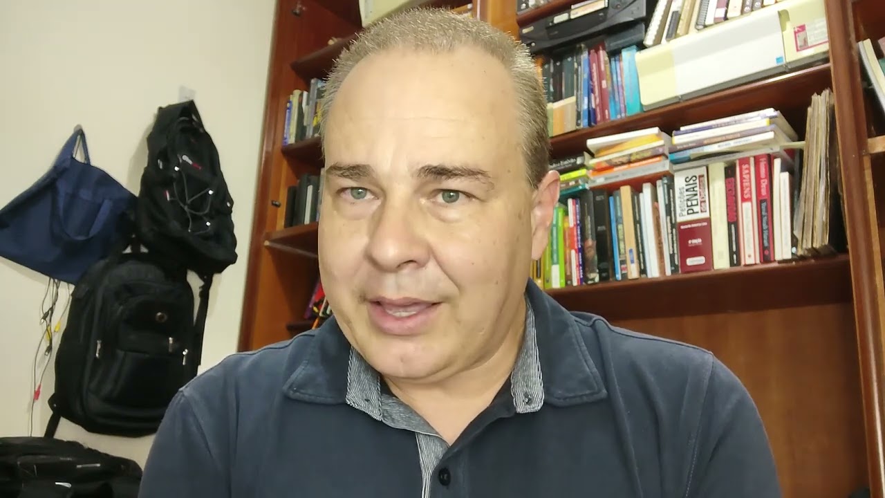 Histórico do direito Penal. Vingança privada, vingança divina e período publicístico.