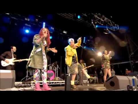Stooshe - Love Me (T in the Park 2012)