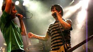 Guttermouth - She&#39;s Got The Look  (live)