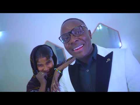 MC FLOW AY BANANA ( clip officiel )