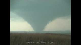 preview picture of video 'Brady, NE Tornado- May 2000'