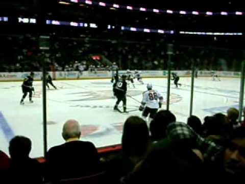 Phoenix Coyotes Vs Anaheim Ducks October 17 2010 (7)