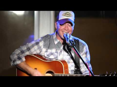 Corey Hunley performs Victoria's Secret at Songwriters in the Round