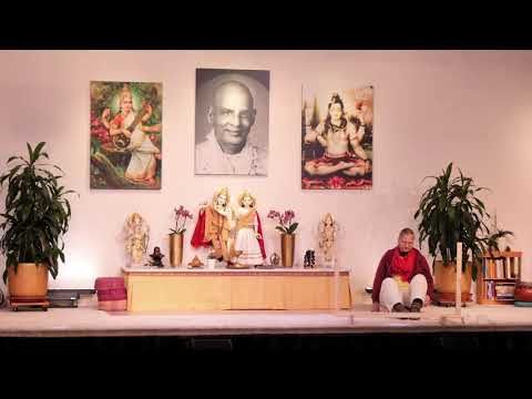 Yogastunde Mittelstufe "Variationen"  - Yoga Vidya Ashram Live,  06.01.2022, 9:30 Uhr