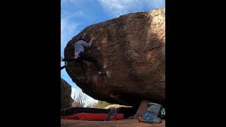 Video thumbnail of Amanecer caníbal, 6a+. Albarracín