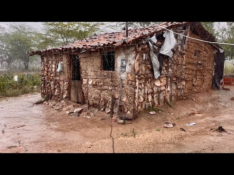 RAIN IN THE STONE HOUSE, LUNCH IN THE FARM AND DELIVERING THE DOORS OF NEW HOUSES