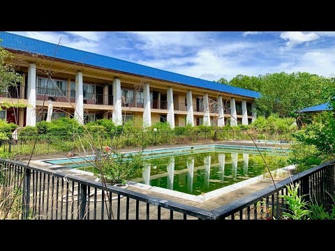Creepy ABANDONED Days Inn Hotel