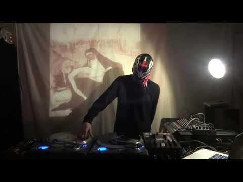 NAIVE TED X HAZEY X AKIA