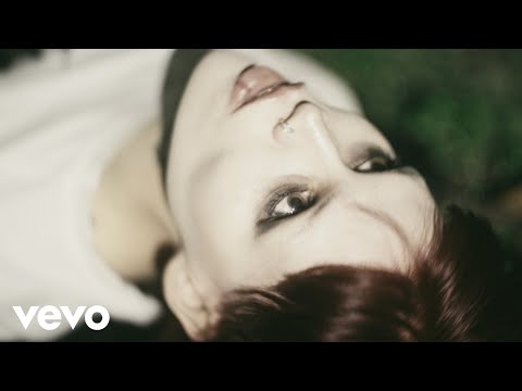 BRUSES - ME ESTOY RINDIENDO am0r :(