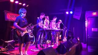 DNA plays SHOUTANDTWIST  w/ a little surprise