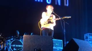 Saint Raymond - Everything She Wants @ The O2 Arena, London 14/10/14