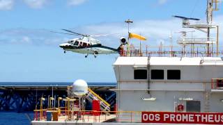 preview picture of video 'Helicóptero pousando no FPSO cidade de São João da Barra'