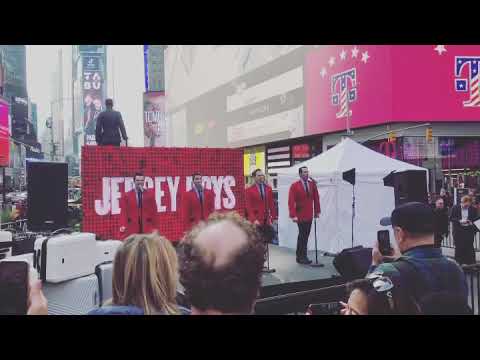 Ben Bogen- Frankie Valli (Times Square)