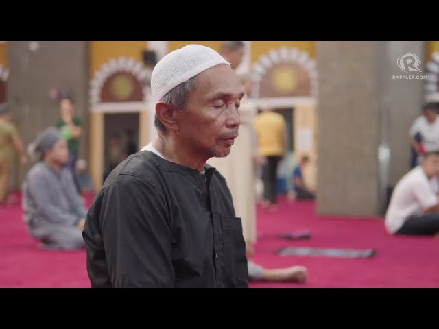 WATCH: Ramadan after sunset at the iconic Blue Mosque 