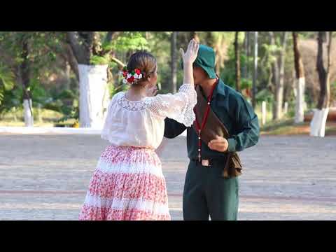 PAOLA VILLALBA Y JULIO GONZÁLEZ - CHE LA REINA - DANZA PARAGUAYA PROYECCION
