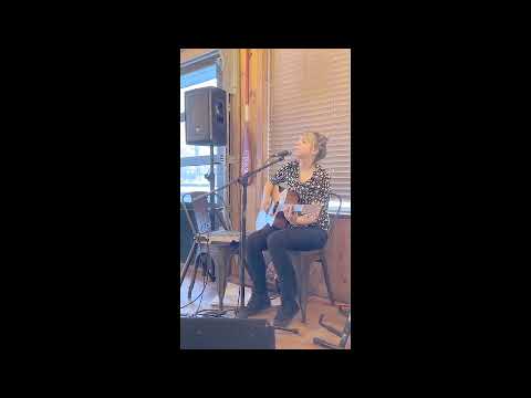 Emily Burgess live @ Graz Restobar - I Shall Be Released