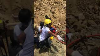 Personas Atrapadas al producirse Derrumbe en unas Excavaciones en Santiago