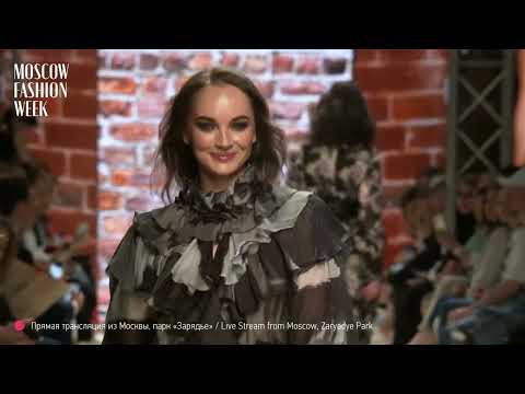 Moscow Fashion Week 2022 - Julia Dalakian